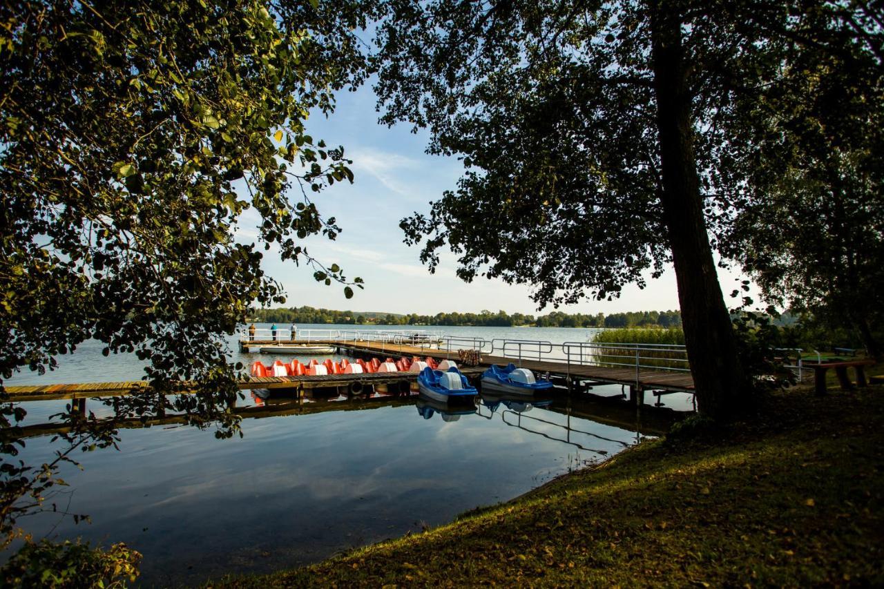 Ow Inter Piast Kalbornia - Z Wlasna Plaza Z Kapieliskiem I Przystania Dąbrówno Exteriér fotografie